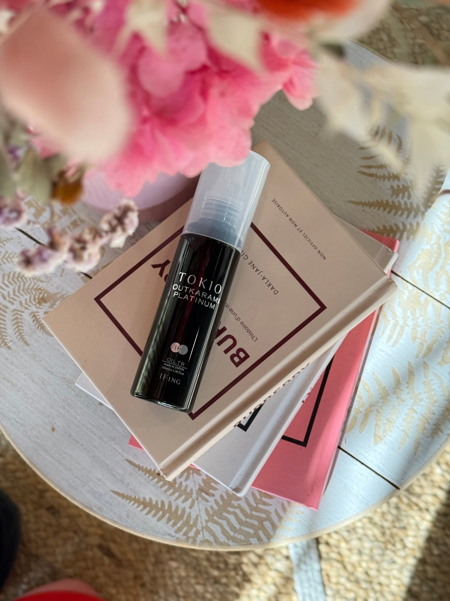 Cheveux secs, cassants ou abîmés : quelles solutions professionnelles en salon ?